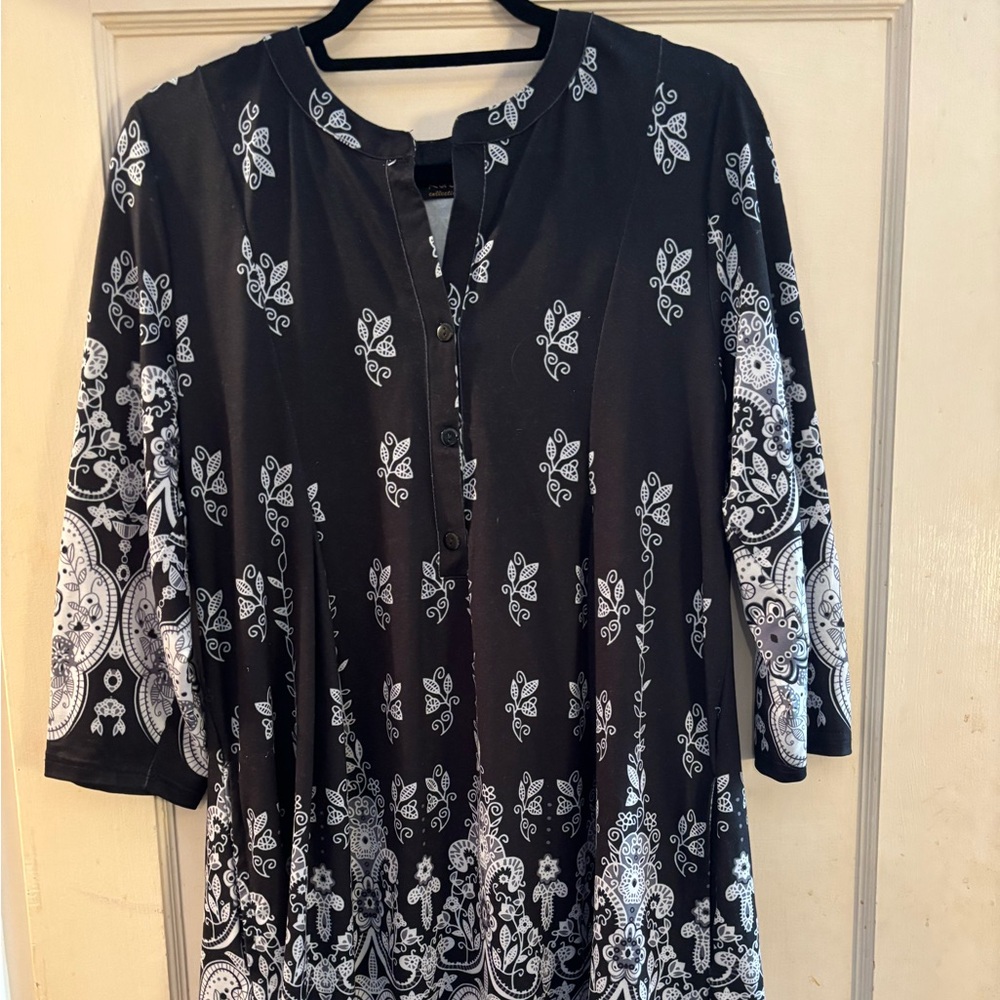 Womens blue and white tunic